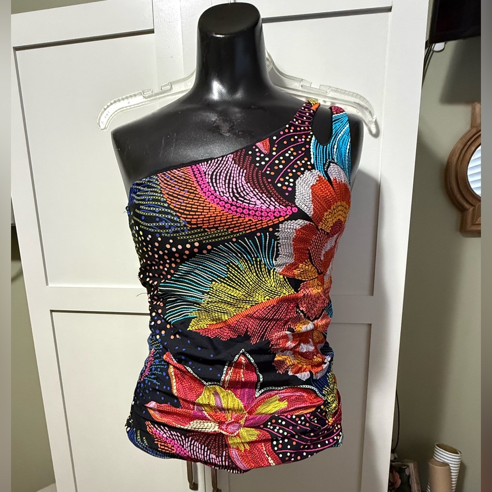 La Blanca Island Goddess One-Shoulder Tankini Top